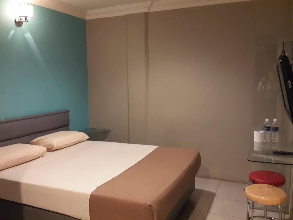 Dju Dju Hotel Batam Kültér fotó